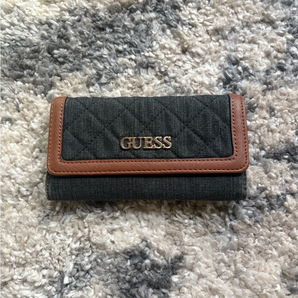 GUESS Quilted Black and Brown Card Holder
